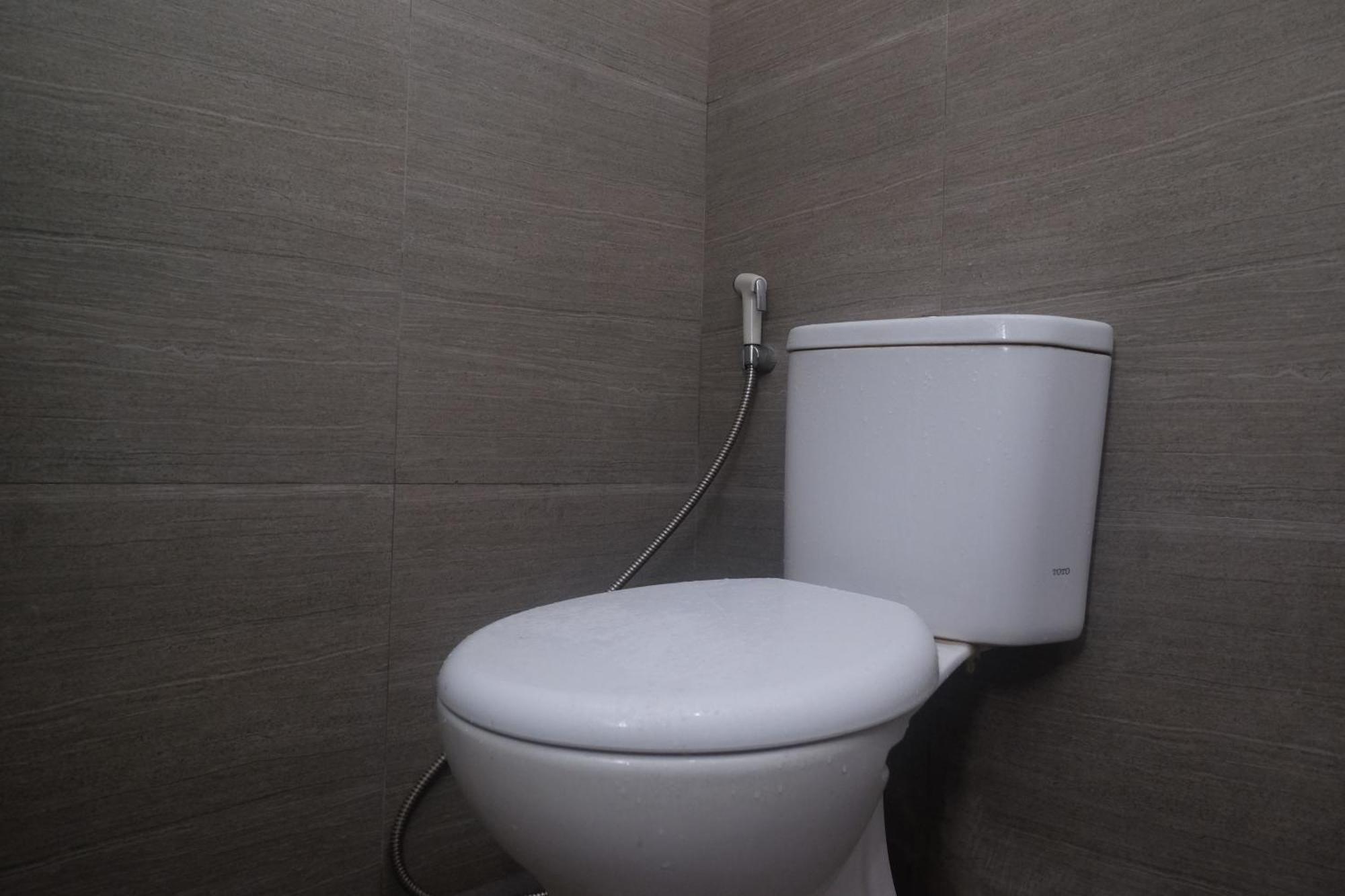 Hotel Reddoorz Syariah Near Simpang Lima Semarang Jomblang Esterno foto